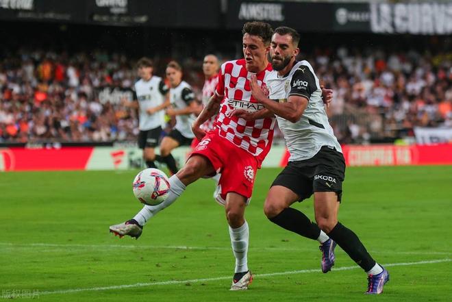 赫塔菲击败萨拉戈萨，扳回连败局面的简单介绍